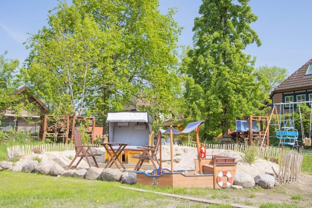 Ferienwohnungen Fehmarn Mit Parkplatz In Petersdorf מראה חיצוני תמונה